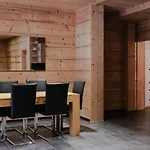 Hotel L'etable 3*